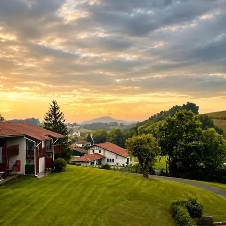 Lägenhet Echalar Piscine Vue Montagnes